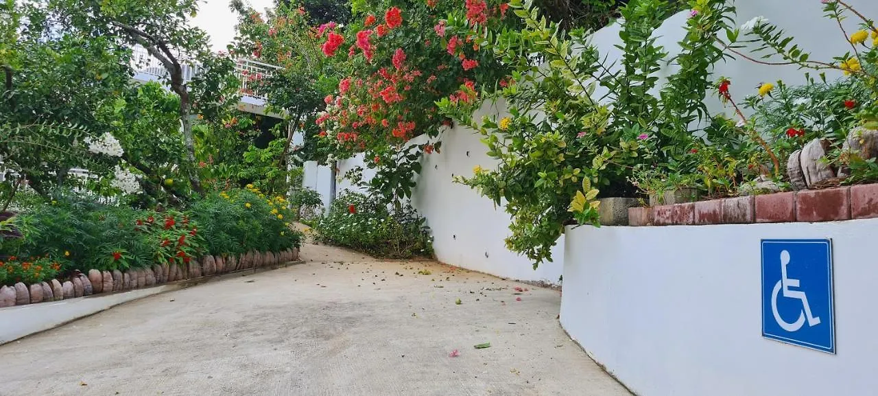 Harmony Self-Catering Apartments Beau Vallon  Beau Vallon (Mahe)