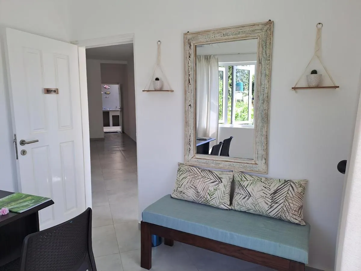 Harmony Self-Catering Apartments Beau Vallon  Gæstehus Beau Vallon (Mahe)