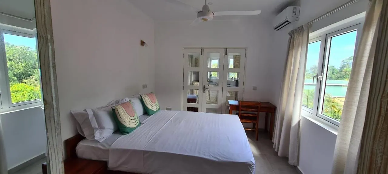 Harmony Self-Catering Apartments Beau Vallon